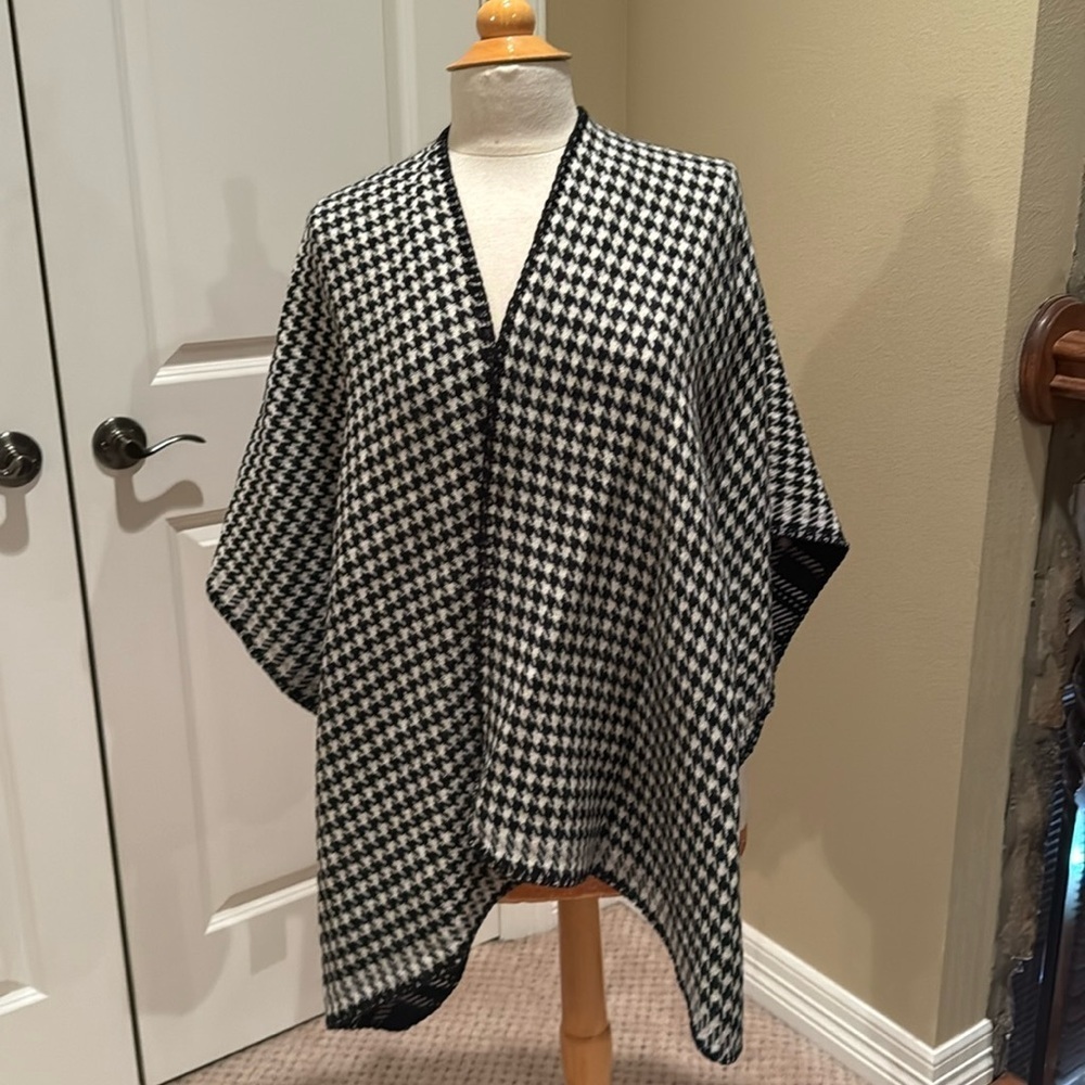 Houndstooth Knit Kimono